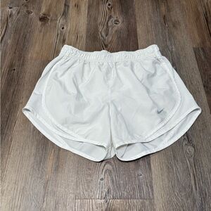 Women’s Small Nike Tempo White Running Shorts